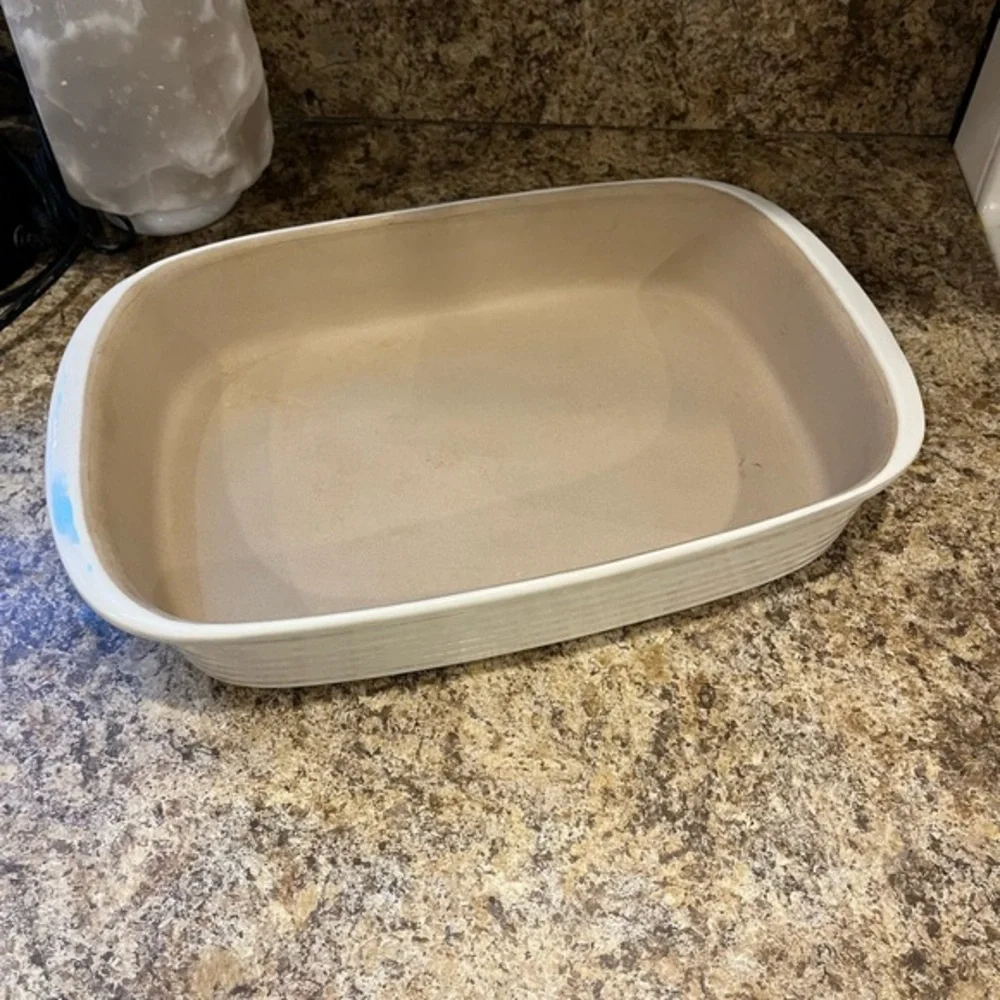 Pampered Chef-Family Heritage-15x10-Stoneware Baker: Vanilla Glaze-061002